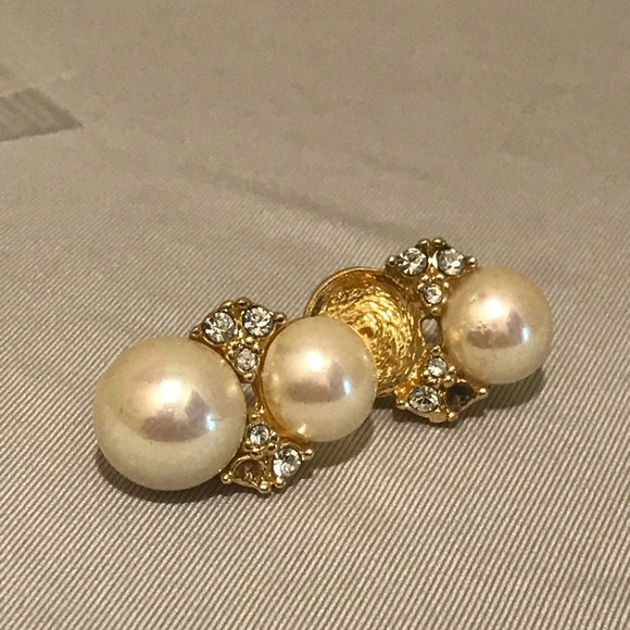 Christian Dior Vintage 1980s Double Round White Pearl Crystal Gold Clip Earrings - Picture 1 of 7